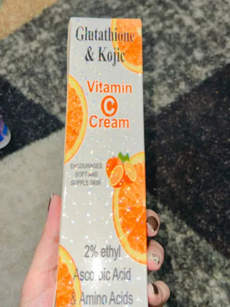 GlamHubMehru-VitCbodyWhiteningCreamforMelasmaonBody_2